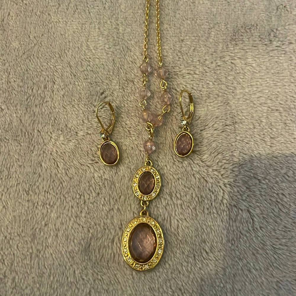 Avon Elegant Gold and Brown Jewelry Set